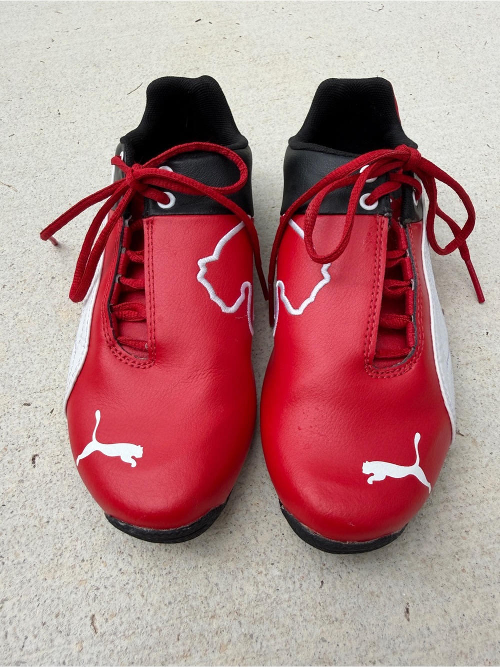 Leather Ferrari puma racing shoes boy’s size 4